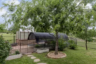 128 Strada Luca, Florence, TX 76527 - Photo 33