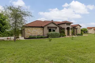 128 Strada Luca, Florence, TX 76527 - Photo 3