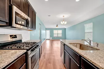 1425 Fairhaven Gateway, Georgetown, TX 78626 - Photo 5