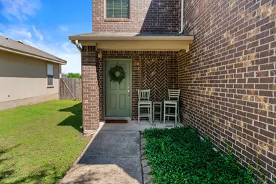 6735 Plains Crest Drive, Del Valle, TX 78617 - Photo 9
