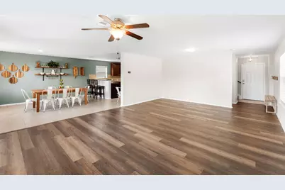6735 Plains Crest Drive, Del Valle, TX 78617 - Photo 5