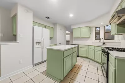 8712 Coastal Drive, Austin, TX 78749 - Photo 11