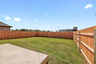 223 Hornet St, Elgin, TX 78621 - Photo 33