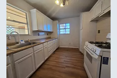 107 N Stony Mont Drive, Del Valle, TX 78617 - Photo 3