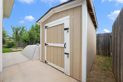 101 Quiet Man Drive, Jarrell, TX 76537 - Photo 37