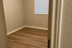 2915 Bushnell Dr, Austin, TX 78745 - Photo 13