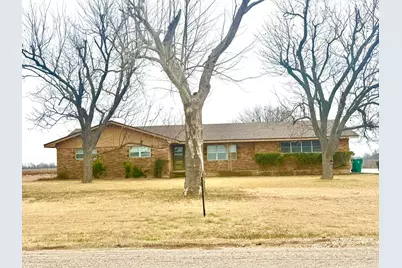 1204 E Lake Drive, Taylor, TX 76574 - Photo 1