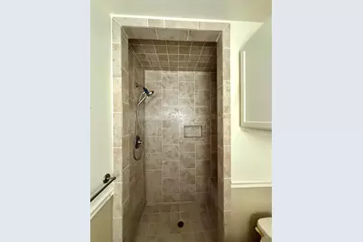 1204 E Lake Drive, Taylor, TX 76574 - Photo 23