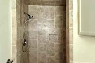 1204 E Lake Dr, Taylor, TX 76574 - Photo 23