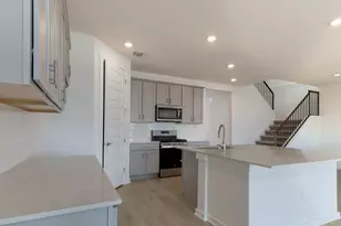 417 Eagle Cyn Dr, Leander, TX 78641 - Photo 3