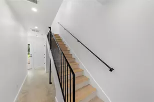 5912 Harold Ct, Austin, TX 78721 - Photo 5