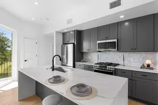 5912 Harold Ct, Austin, TX 78721 - Photo 15