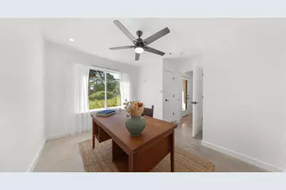 5912 Harold Court #107, Austin, TX 78721 - Photo 7