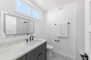 5912 Harold Ct, Austin, TX 78721 - Photo 29