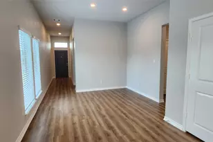 213 Los Olives Ln, Liberty Hill, TX 78642 - Photo 7
