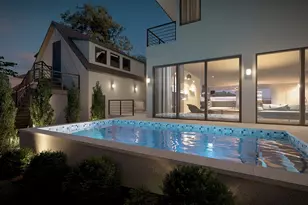 2014 E 10th St, Austin, TX 78702 - Photo 9