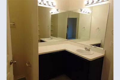 124 Hollis Lane, Kyle, TX 78640 - Photo 9