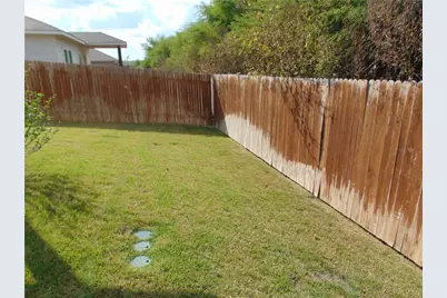 124 Hollis Lane, Kyle, TX 78640 - Photo 15