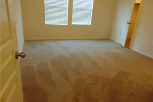 124 Hollis Ln, Kyle, TX 78640 - Photo 7