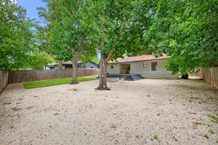2506 East Side Dr, Austin, TX 78704 - Photo 23