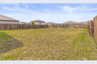 304 Hyacinth Way UNIT #7-K, Jarrell, TX 76537 - Photo 25