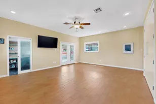 18220 Shepherds Corral, Dripping Springs, TX 78620 - Photo 19