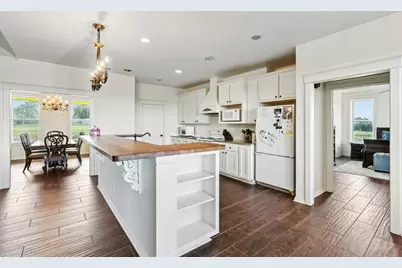 498 N County Line Road, Elgin, TX 78621 - Photo 35