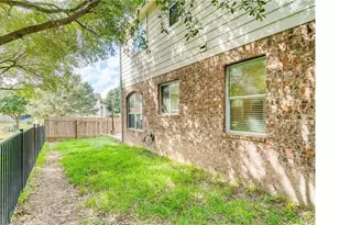 1821 Briarton Ln N, Round Rock, TX 78665 - Photo 23