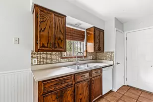 7506 Glenhill Rd, Austin, TX 78752 - Photo 7