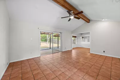 7506 Glenhill Road, Austin, TX 78752 - Photo 5
