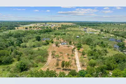 1375 Plant Road, Luling, TX 78648 - Photo 15