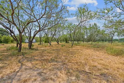 1375 Plant Road, Luling, TX 78648 - Photo 11