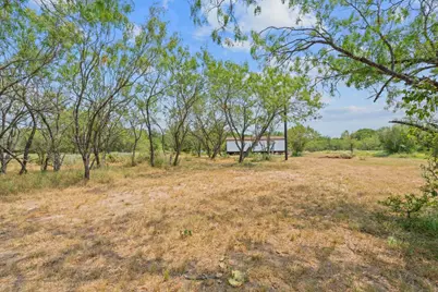 1375 Plant Road, Luling, TX 78648 - Photo 13