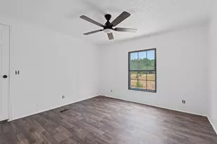 1375 Plant Rd, Luling, TX 78648 - Photo 7