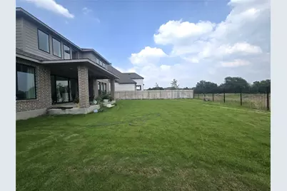 124 Ribera Drive, Liberty Hill, TX 78642 - Photo 31