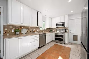 1100 Huntridge Dr, Austin, TX 78758 - Photo 3