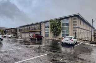 2401 Manor Rd, Austin, TX 78722 - Photo 17