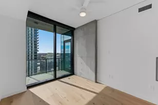 610 Davis St, Austin, TX 78701 - Photo 17