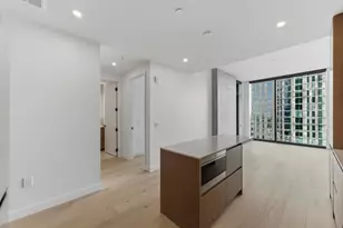 610 Davis St, Austin, TX 78701 - Photo 9