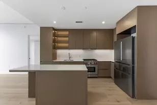 610 Davis St, Austin, TX 78701 - Photo 1