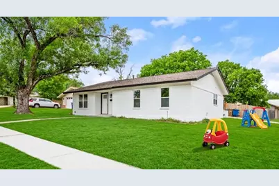 9006 Lodge Court, Austin, TX 78758 - Photo 9
