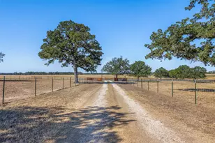 9203 S US Hwy 77 Hwy, Rockdale, TX 76567 - Photo 13