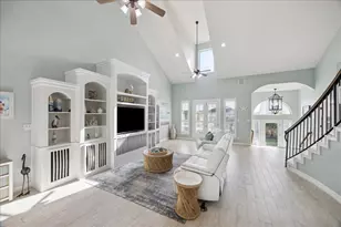 241 Tamana Dr, Galveston, TX 77554 - Photo 7