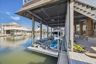 241 Tamana Dr, Galveston, TX 77554 - Photo 35