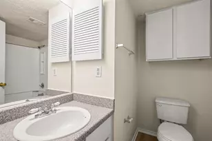 2401 Leon St, Austin, TX 78705 - Photo 15