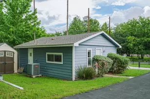 1118 Northwestern Ave, Austin, TX 78702 - Photo 3