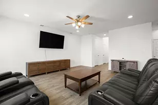 321 Langhorne Bnd, Liberty Hill, TX 78642 - Photo 13
