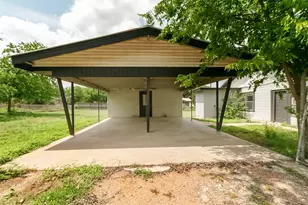 419 Ave G, Marble Falls, TX 78654 - Photo 3