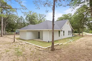 240 Shadow Oak Dr, Bastrop, TX 78602 - Photo 27