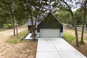 240 Shadow Oak Dr, Bastrop, TX 78602 - Photo 29